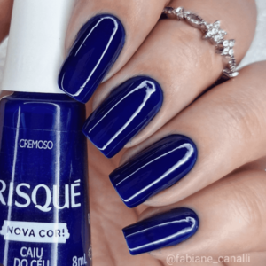 Esmalte caiu do céu risque